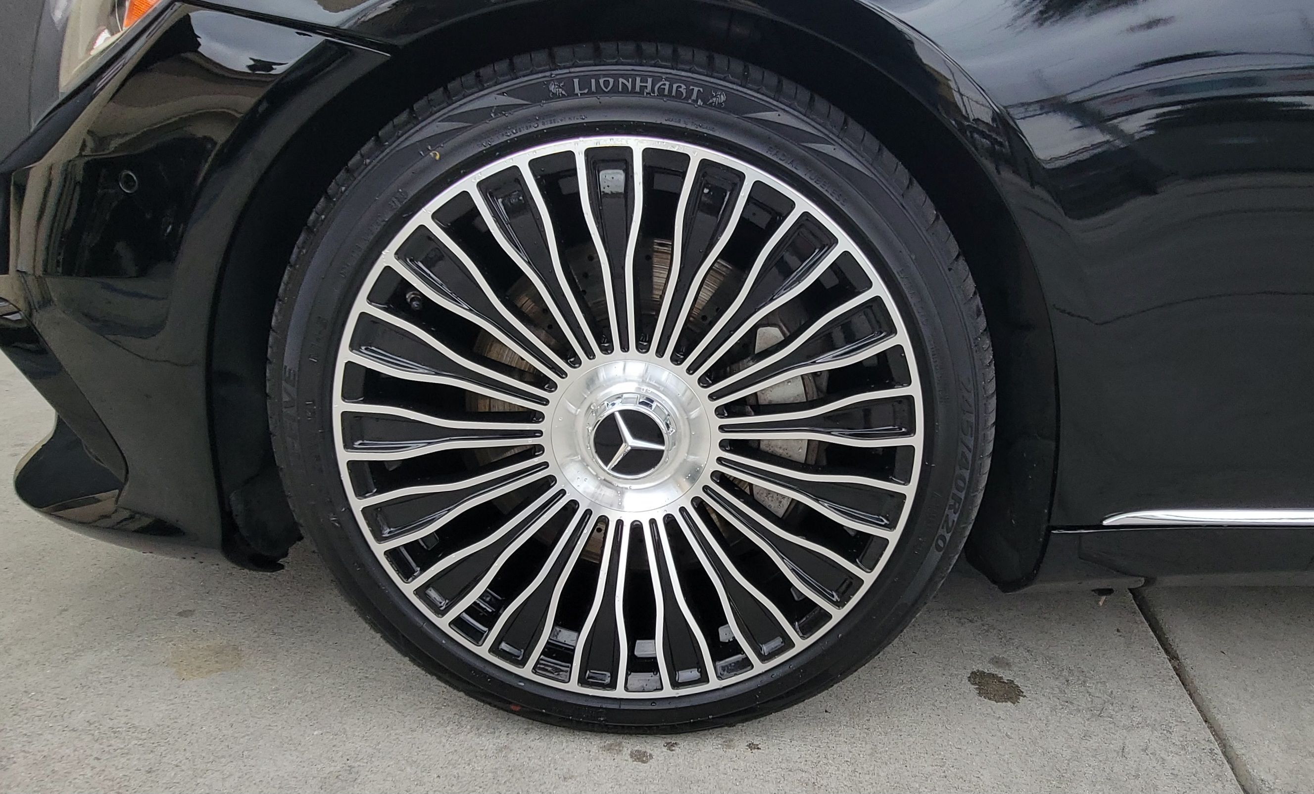 Used 2017 Mercedes-Benz S 550 4MATIC Sedan image 17
