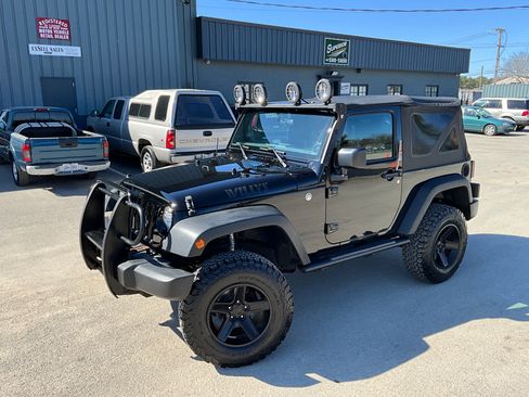 Used 2016 Jeep Wrangler Sport AWD/4WD image 23