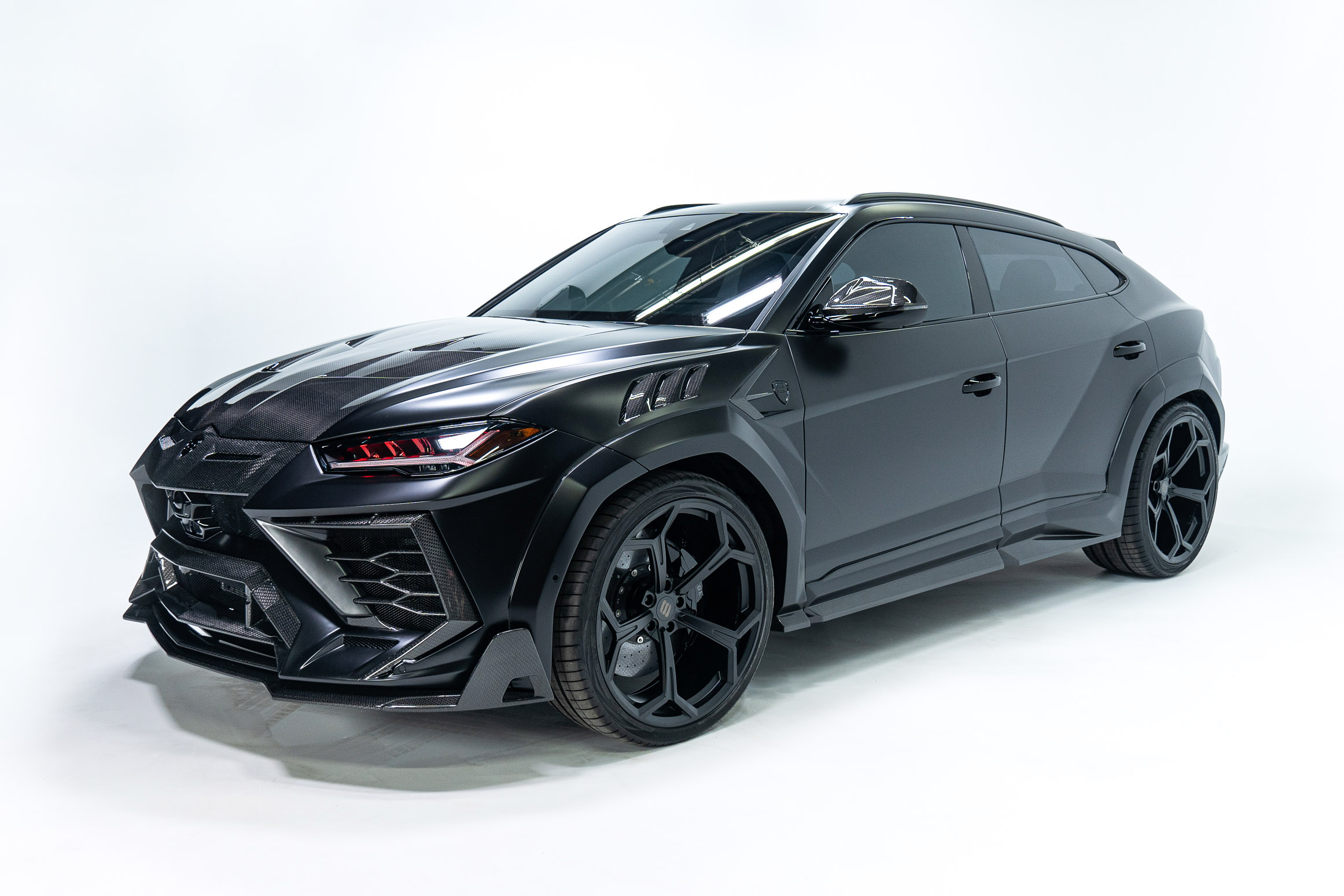 Used 2020 Lamborghini Urus AWD/4WD image 1
