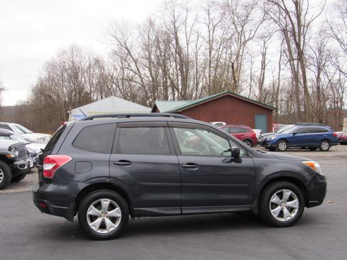 Used 2014 Subaru Forester 2.5i Premium image 12