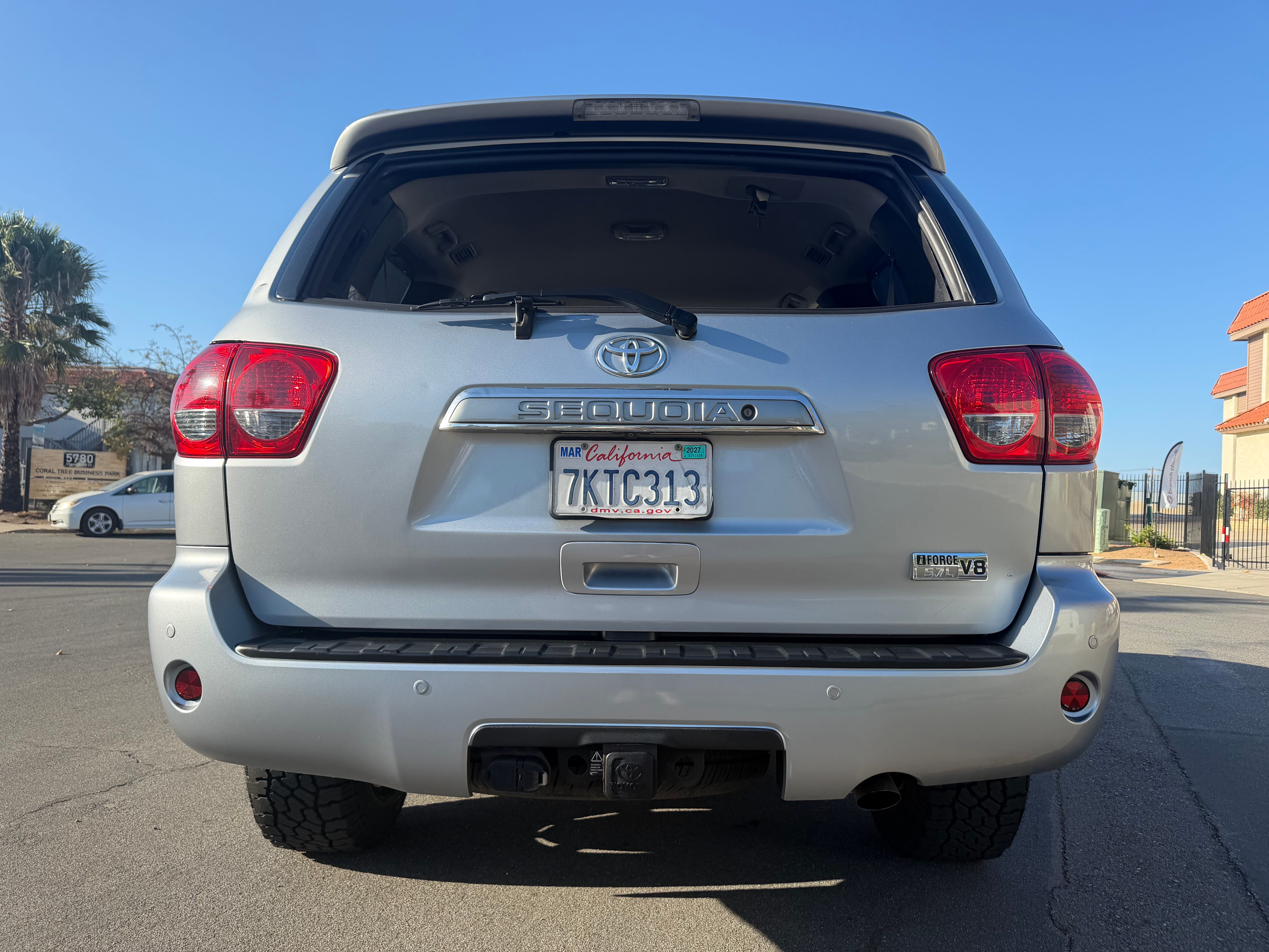 Used 2015 Toyota Sequoia Platinum AWD/4WD image 8