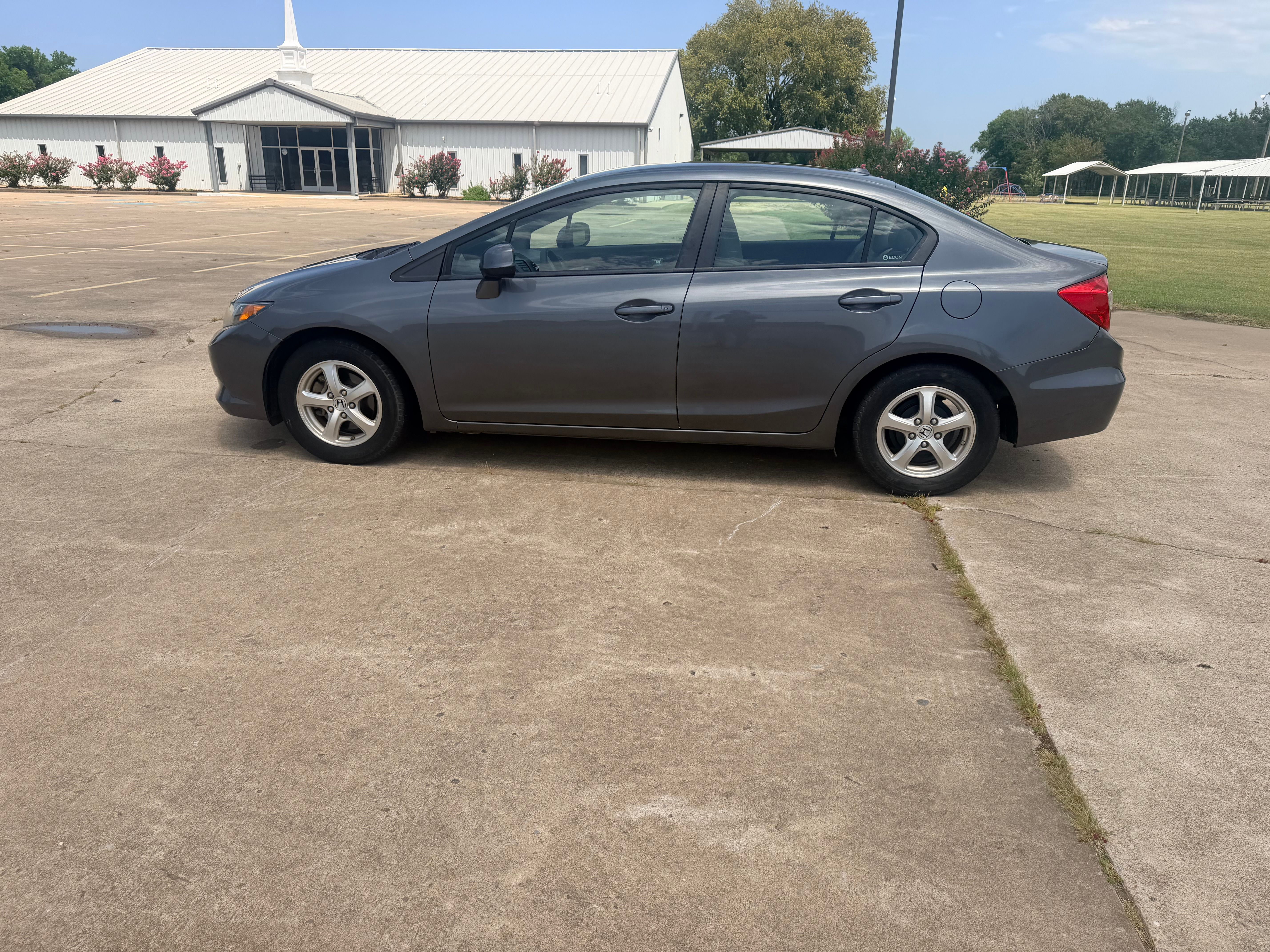 Used 2012 Honda Civic Natural Gas Sedan image 8
