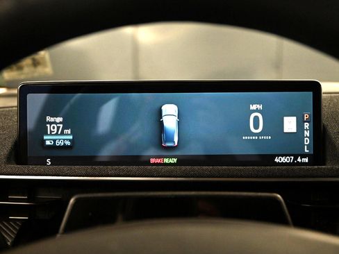 Used 2022 Ford Mustang Mach-E Premium image 29