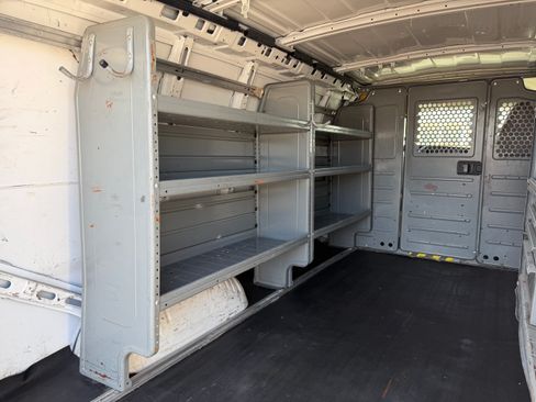 Used 2014 Chevrolet Express 2500 image 8