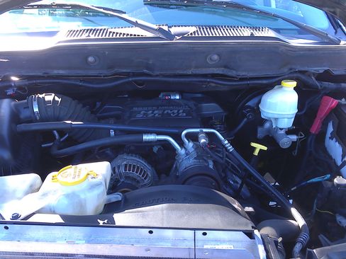 Used 2005 Dodge Ram 1500 Truck SLT image 32