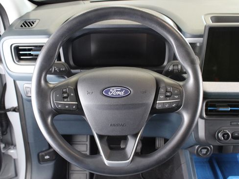 Used 2025 Ford Maverick XLT image 6
