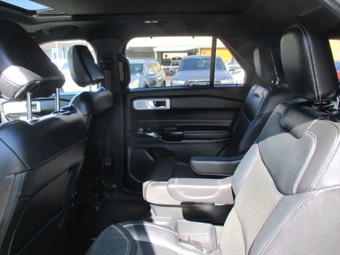 Used 2021 Ford Explorer 4WD ST image 9