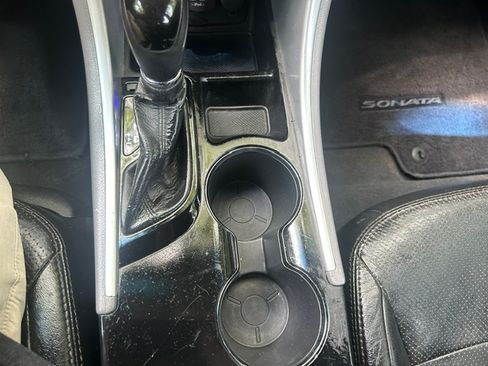 Used 2011 Hyundai Sonata SE FWD image 10