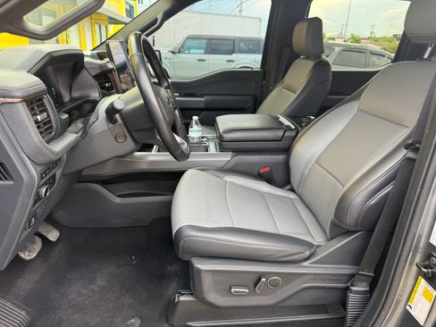 Used 2024 Ford F150 Lightning 4x4 SuperCrew Lariat image 23