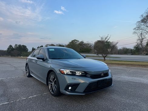 Used 2024 Honda Civic Touring image 1