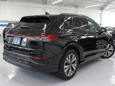 Used 2025 Audi Q4 e-tron Premium RWD image 6