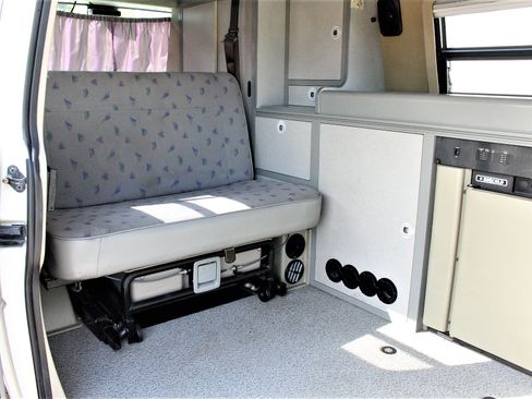 Used 1997 Volkswagen Eurovan Camper FWD image 39