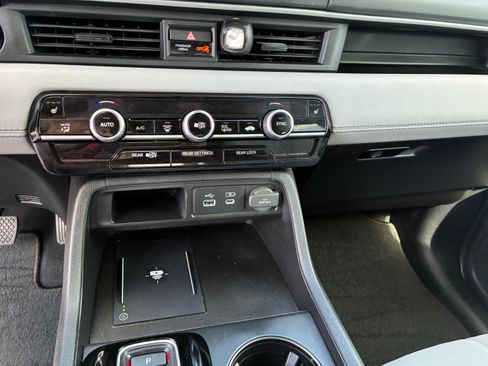 Used 2025 Honda Pilot EX-L image 14