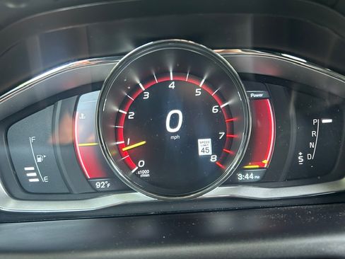 Used 2015 Volvo XC60 AWD T6 R-Design Platinum image 12