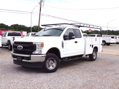 Used 2022 Ford F250 4x4 SuperCab Super Duty image 1