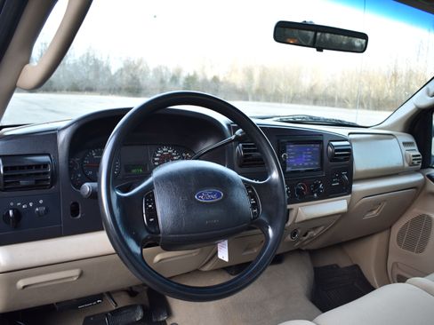 Used 2005 Ford F250 XLT image 19