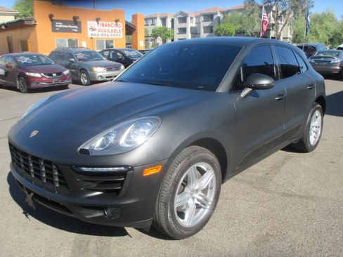 Used 2017 Porsche Macan image 16