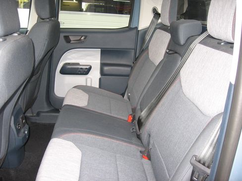 Used 2022 Ford Maverick XLT image 7