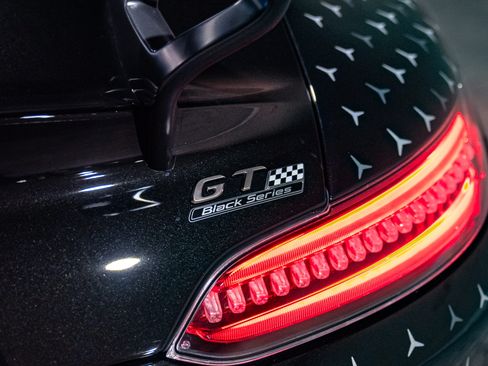Used 2021 Mercedes-Benz AMG GT Black Series image 6
