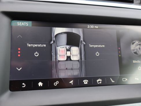 Used 2019 Jaguar E-PACE SE image 30