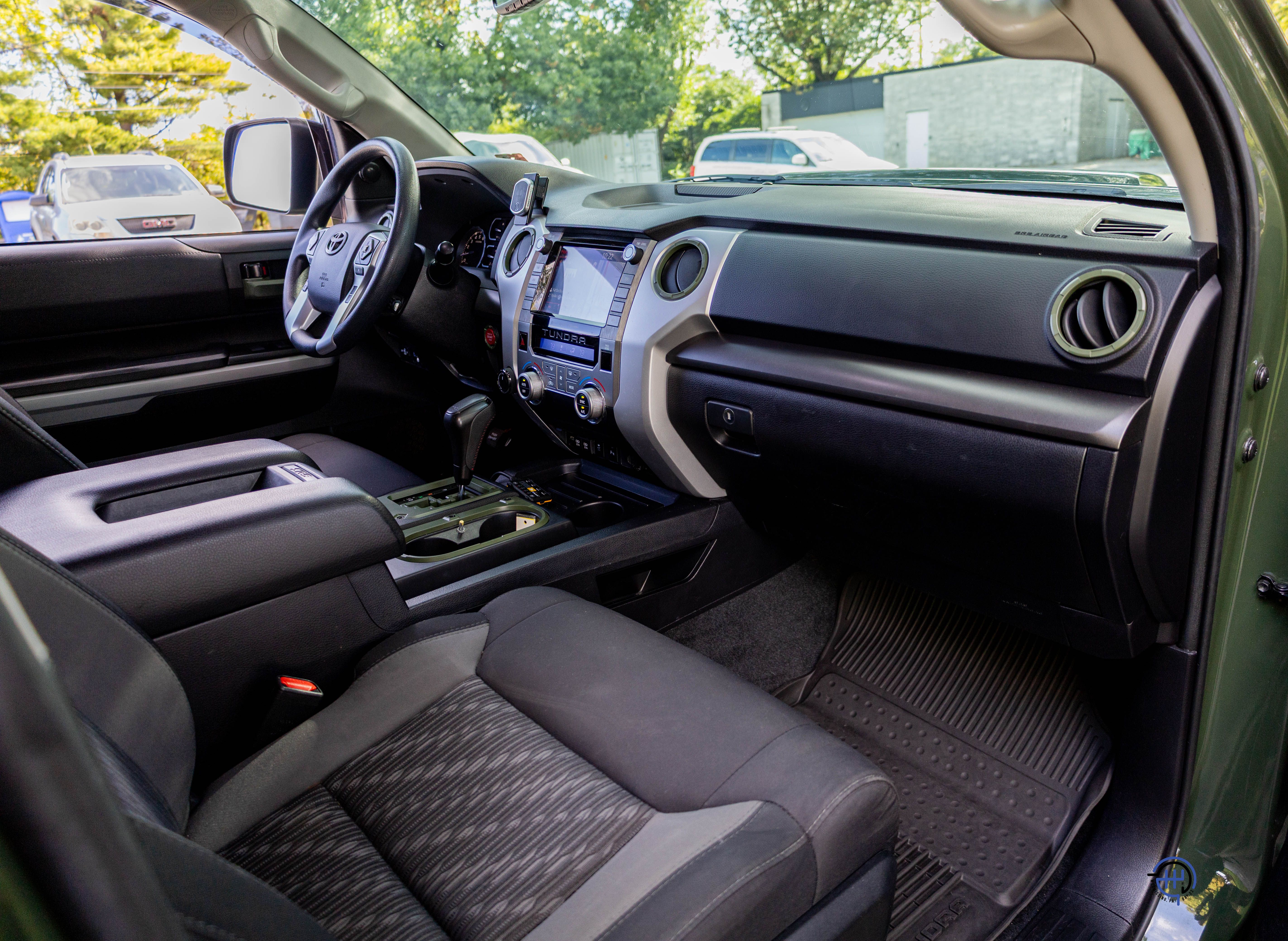 Used 2021 Toyota Tundra 4x4 CrewMax image 50