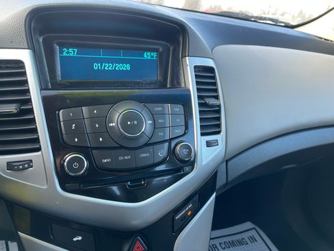 Used 2016 Chevrolet Cruze LS image 7