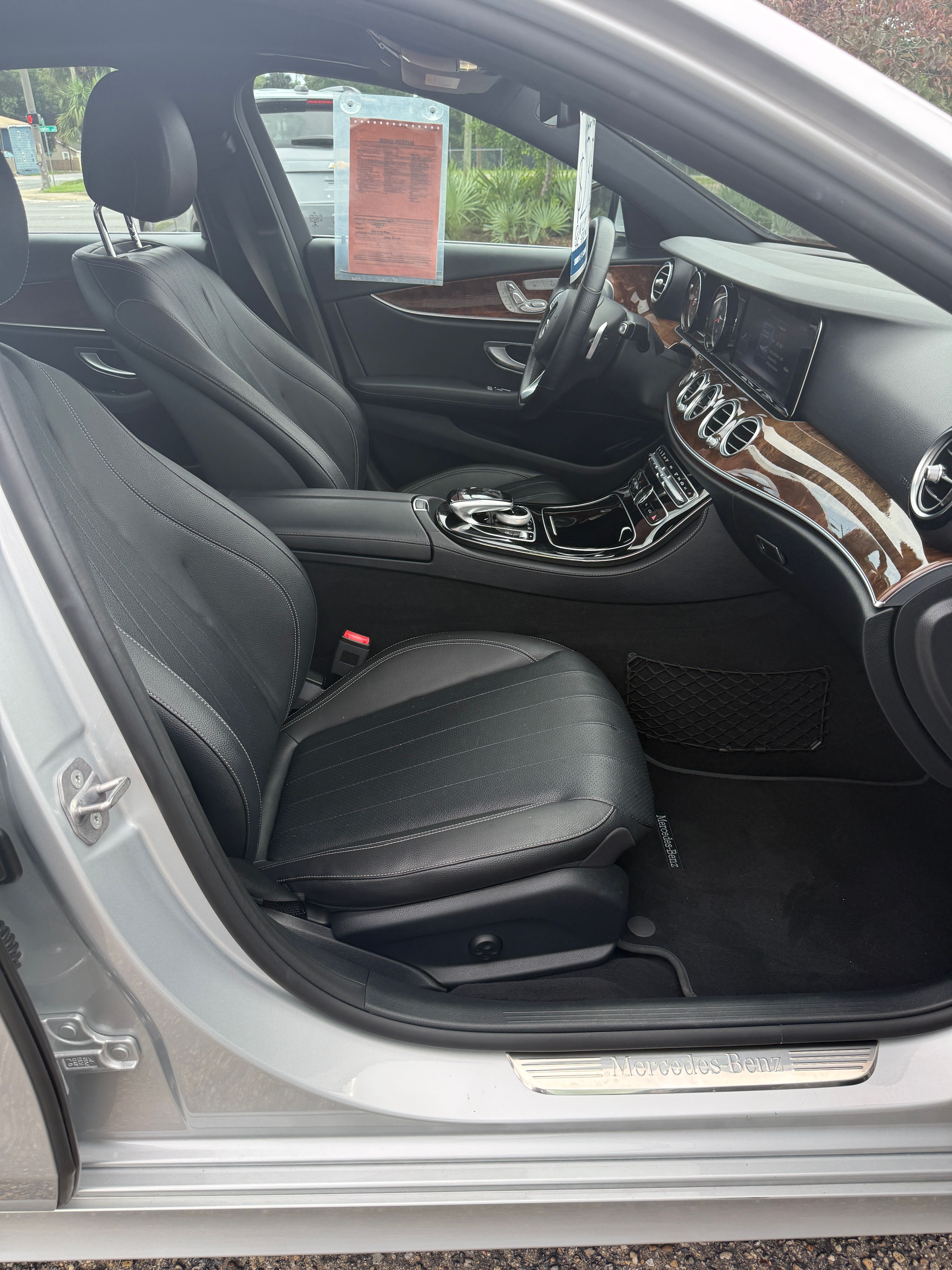 Used 2017 Mercedes-Benz E 300 4MATIC image 19