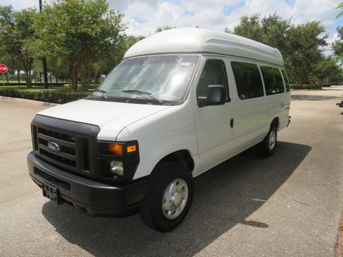 Used 2011 Ford E-350 and Econoline 350 Extended Super Duty RWD image 20