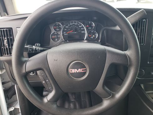 Used 2020 GMC Savana 2500 image 12
