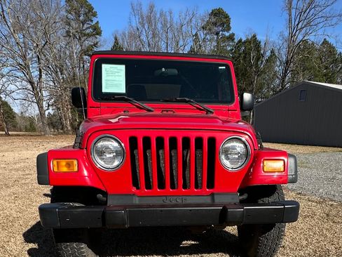 Used 2004 Jeep Wrangler X image 2