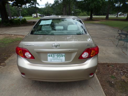 Used 2009 Toyota Corolla LE Sedan 4D FWD image 6