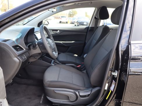 Used 2020 Hyundai Accent SEL image 11