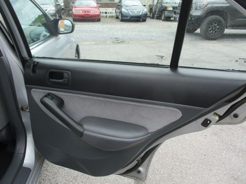 Used 2001 Honda Civic LX Sedan image 20