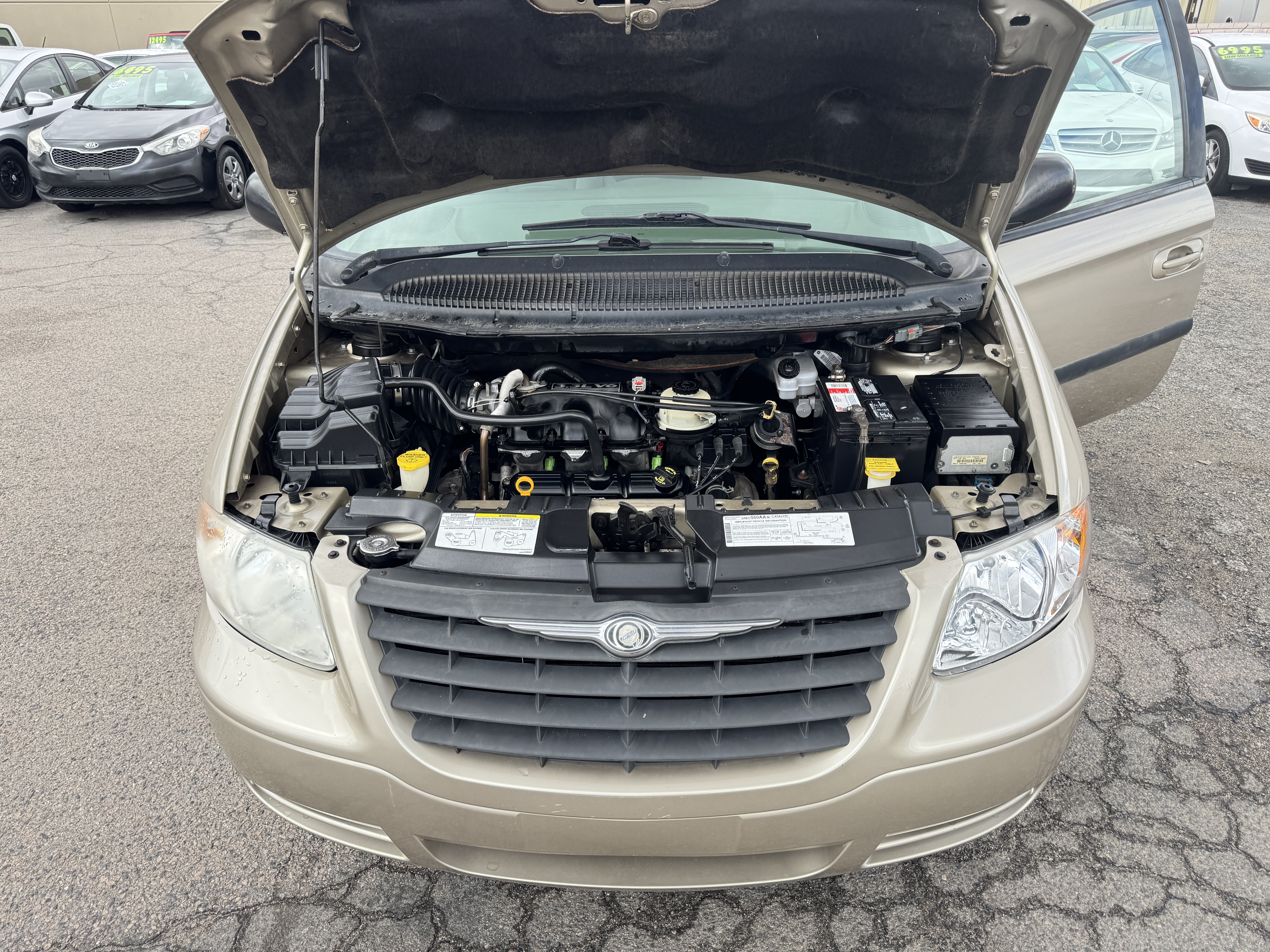 Used 2006 Chrysler Town & Country UNAVAIL FWD image 22
