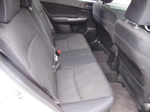 Used 2015 Subaru XV Crosstrek 2.0i Premium AWD/4WD image 17