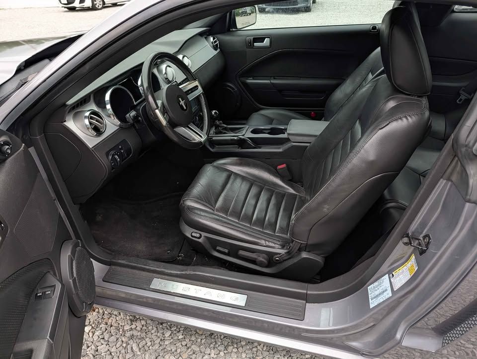 Used 2006 Ford Mustang GT Coupe RWD image 7