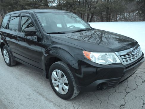 Used 2013 Subaru Forester 2.5X image 7