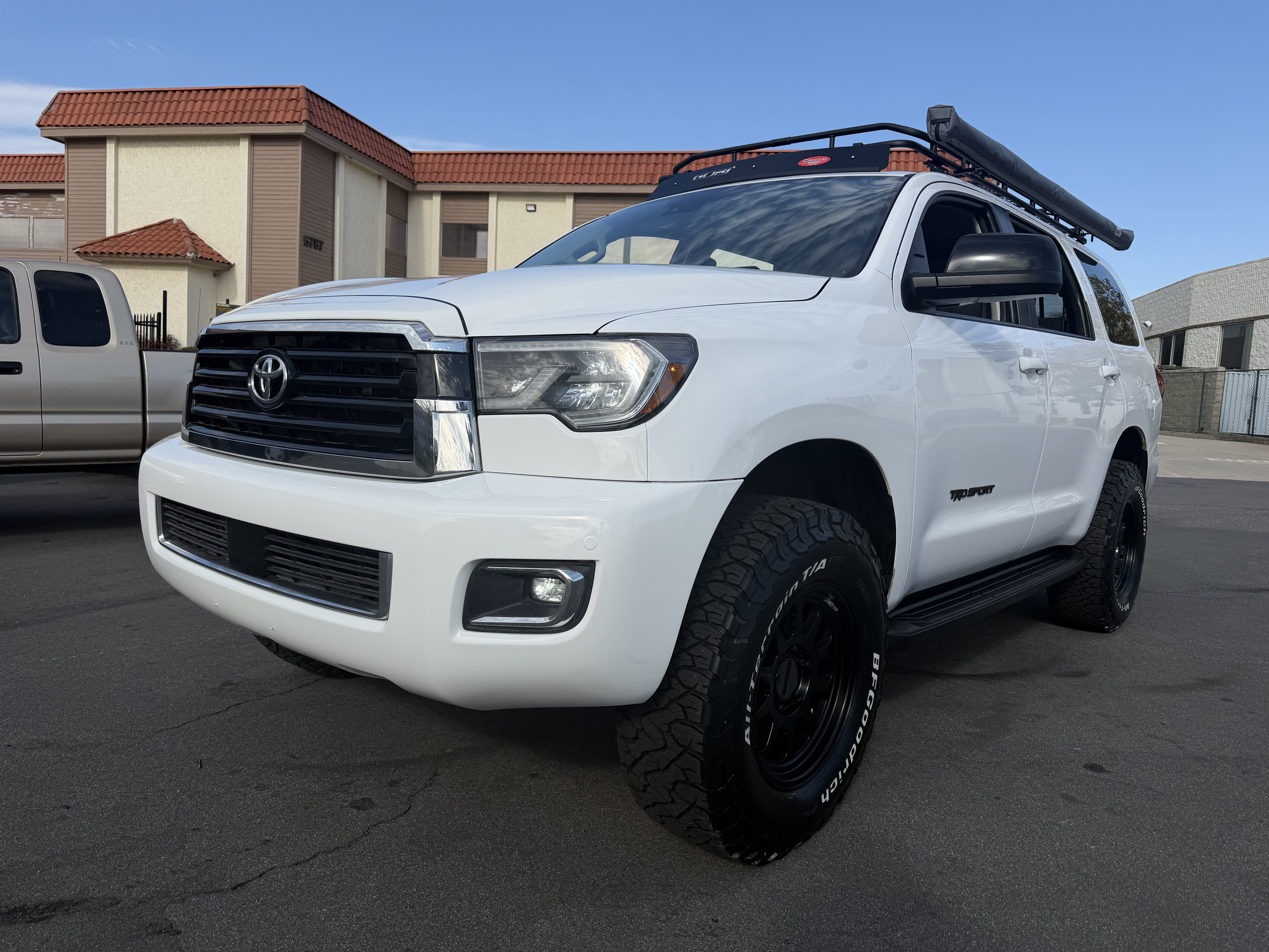 Used 2018 Toyota Sequoia TRD Sport AWD/4WD image 10