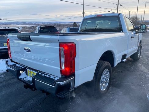 Used 2024 Ford F250 XL image 6