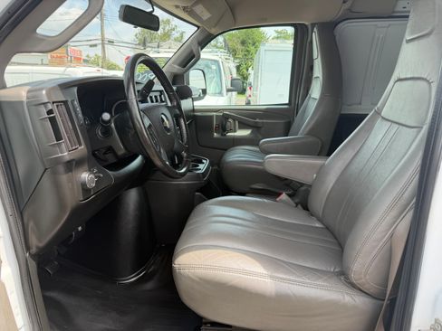 Used 2023 Chevrolet Express 2500 UNAVAIL RWD image 9