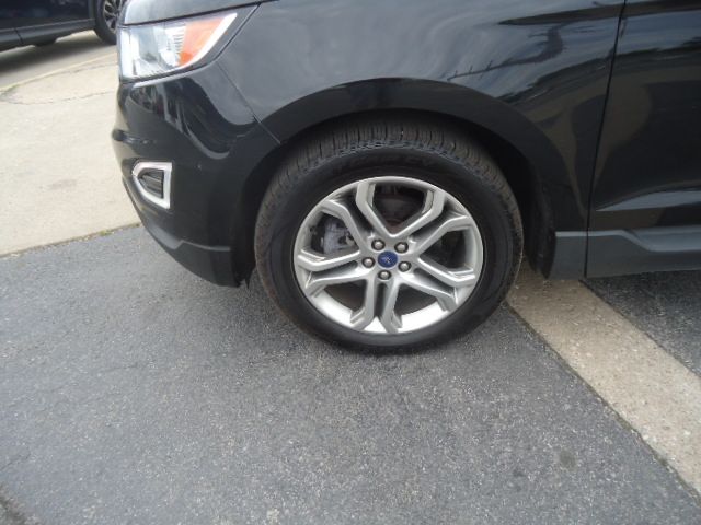 Used 2017 Ford Edge FWD Titanium image 4