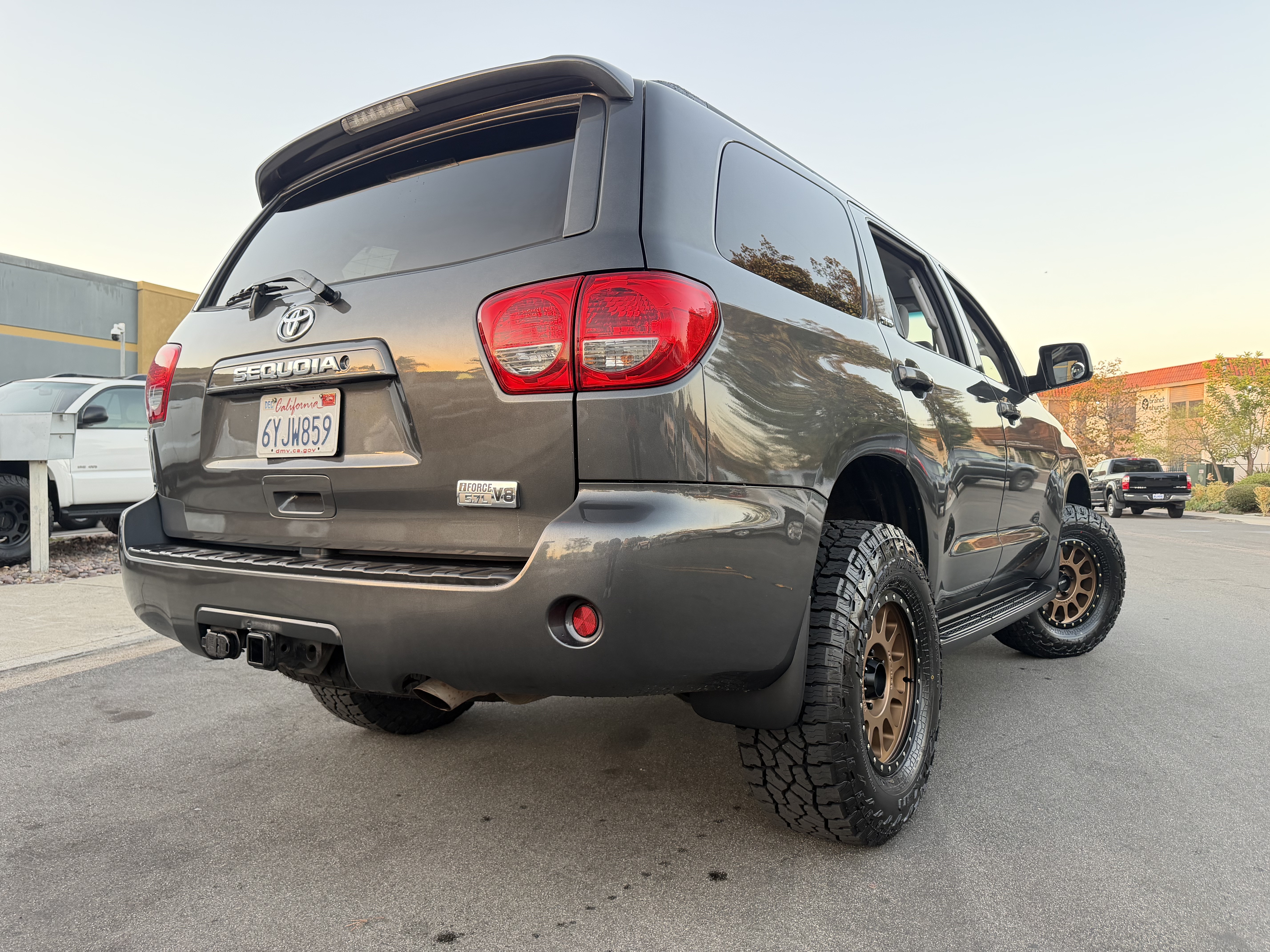 Used 2012 Toyota Sequoia 4WD image 7