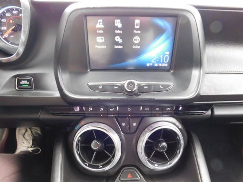 Used 2017 Chevrolet Camaro LT image 19