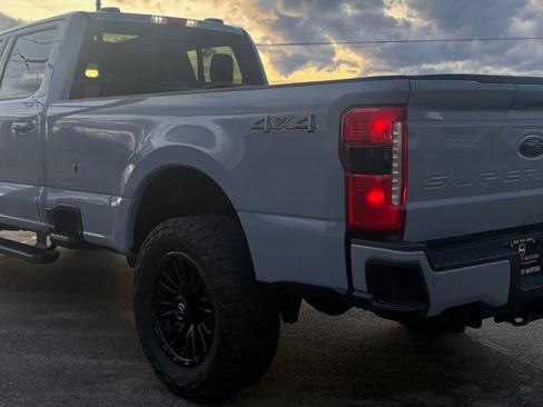 Used 2025 Ford F350 Lariat image 5