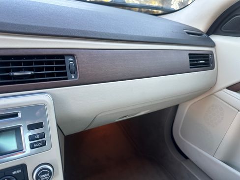 Used 2011 Volvo S80 3.2 image 17