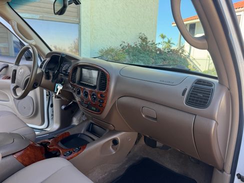 Used 2004 Toyota Tundra Limited image 39