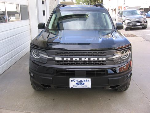Used 2024 Ford Bronco Sport Badlands image 2