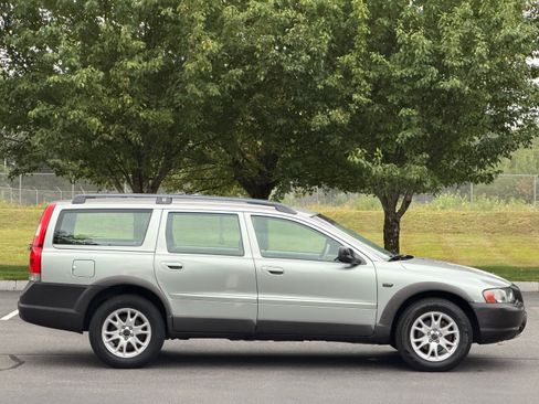 Used 2004 Volvo XC70 UNAVAIL AWD/4WD image 6