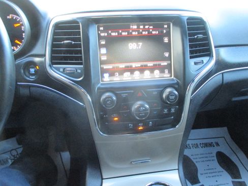 Used 2015 Jeep Grand Cherokee Limited image 7