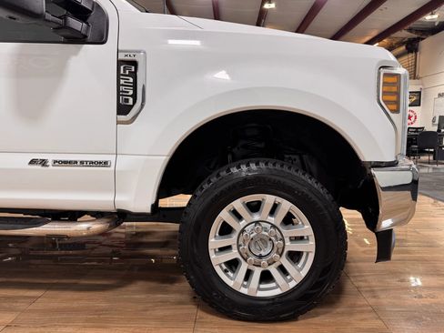 Used 2018 Ford F250 XLT image 4